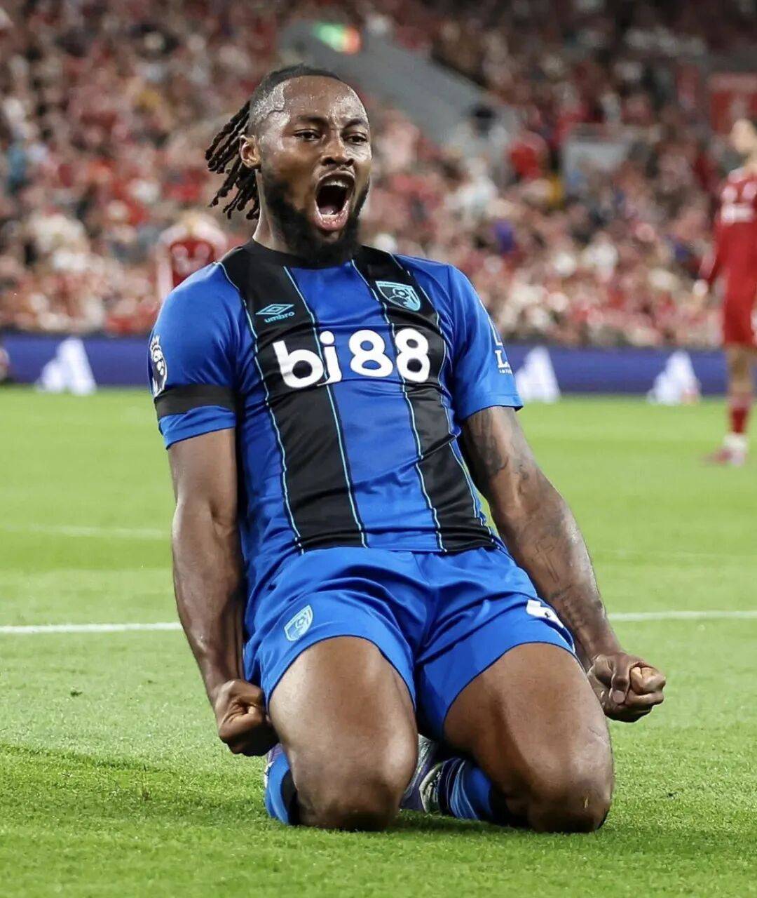 「10.8」曼联新闻快讯:马奎尔预计明夏以自由球员身份离开曼联